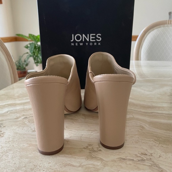 Jones New York Jaymee Napa Leather slides size 7M - Picture 3 of 8